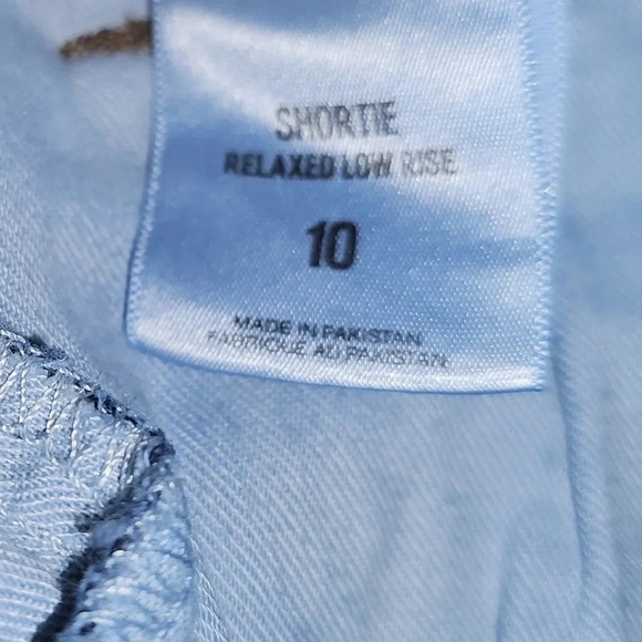 Express Cut Off Denim Shorts - Picture 4 of 5